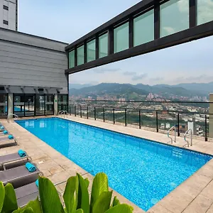 Estelar Square 4*, Medellín Colombie